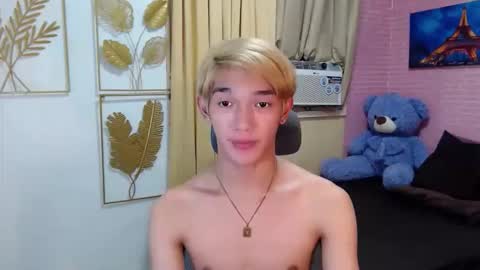 urasian_john20 online show from April 2026 12:55:02 PM