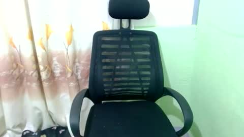 Snapshot of urasian_joy chatting on November 2025 10:28:02 AM urasian_joy online show from November 2025 10:28:02 AM