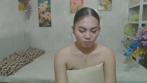 urasian_kat online show from May 2026 01:00:01 AM
