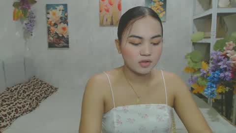 urasian_kat online show from May 2026 07:10:02 PM