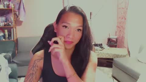 Snapshot of urasian_newra chatting on February 2025 08:10:01 PM NEWRA ALLISON online show from February 2025 08:10:01 PM