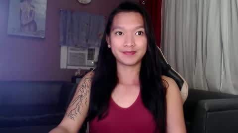 Snapshot of urasian_newra chatting on October 2025 05:46:02 PM NEWRA ALLISON online show from October 2025 05:46:02 PM