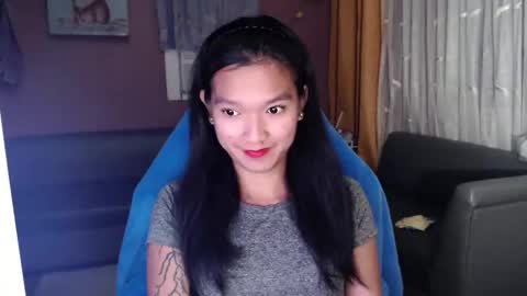 Snapshot of urasian_newra chatting on October 2025 08:10:01 PM NEWRA ALLISON online show from October 2025 08:10:01 PM