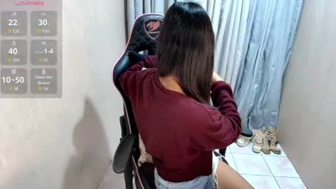 Snapshot of urasian_prettyjane chatting on July 2026 08:43:02 AM Jane online show from July 2026 08:43:02 AM