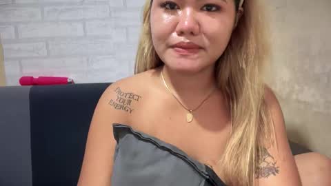 Snapshot of urasianblairexxx chatting on January 2026 05:48:02 PM urasianblairexxx online show from January 2026 05:48:02 PM