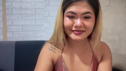 Snapshot of urasianblairexxx chatting on January 2026 01:38:02 PM urasianblairexxx online show from January 2026 01:38:02 PM