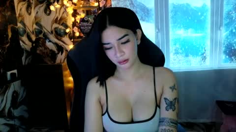 Snapshot of urasiandreamgirlxxx chatting on June 2026 05:26:02 AM jess online show from June 2026 05:26:02 AM