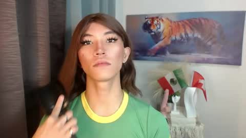 urasianfairypirncessxx online show from June 2026 12:44:01 PM