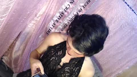 urasiantwinkx online show from July 2026 05:04:02 PM