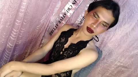 urasiantwinkx online show from July 2026 03:59:02 PM