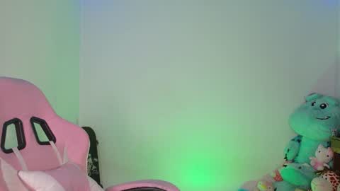 Danielle  online show from July 2026 09:33:01 AM