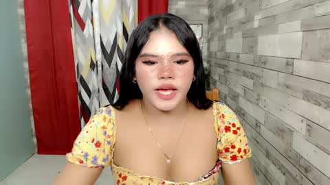 Snapshot of urbabysofia0305 chatting on December 2024 01:11:02 PM Sofia online show from December 2024 01:11:02 PM