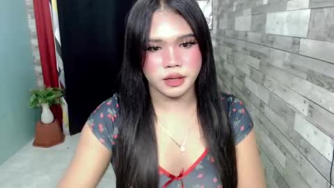 Snapshot of urbabysofia0305 chatting on January 2025 02:30:01 PM Sofia online show from January 2025 02:30:01 PM