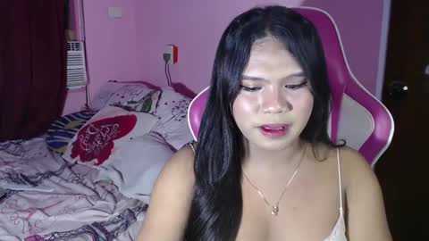 Snapshot of urbabysofia0305 chatting on January 2025 05:17:01 PM Sofia online show from January 2025 05:17:01 PM