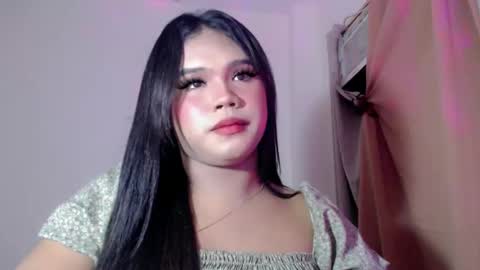 Snapshot of urbabysofia0305 chatting on February 2025 02:16:02 PM Sofia online show from February 2025 02:16:02 PM