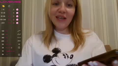 Snapshot of urbadkitty chatting on March 2025 04:44:01 PM urbadkitty online show from March 2025 04:44:01 PM