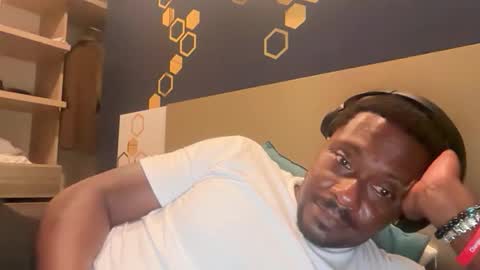 urbandick5 online show from May 2026 01:54:01 AM
