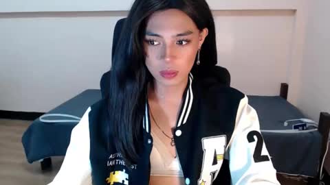 Miss alexa online show from April 2026 06:17:02 AM