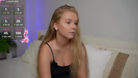 Ksenia Pterson online show from September 2025 02:46:01 AM