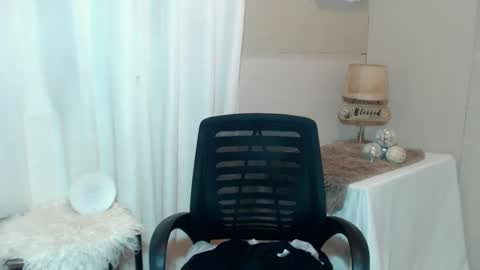 Snapshot of urcrushnextdoor_ chatting on January 2025 06:16:01 PM urcrushnextdoor_ online show from January 2025 06:16:01 PM