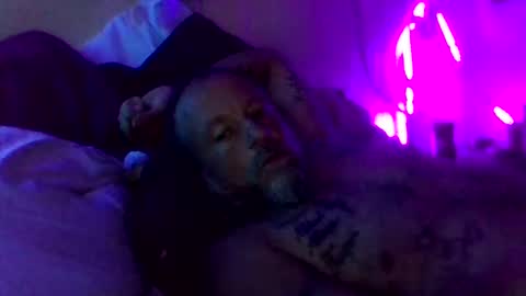 urdaddy875867 online show from September 2025 01:32:01 PM