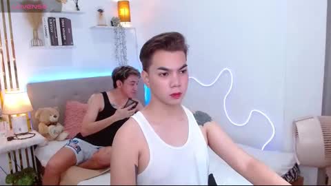 Snapshot of urdeityoflove_ chatting on October 2025 08:01:01 AM rose and khristine online show from October 2025 08:01:01 AM