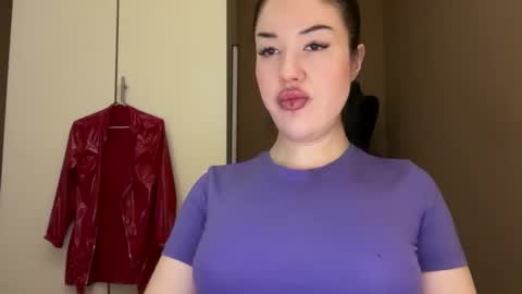 Margo online show from November 2025 05:13:02 AM