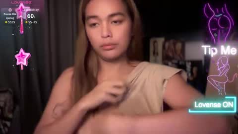 urdimplegurl online show from May 2026 11:12:02 PM