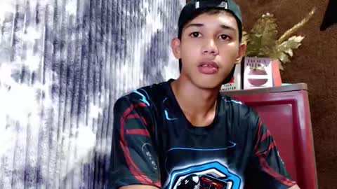 urdreamboy_clarin online show from May 2026 10:12:02 AM