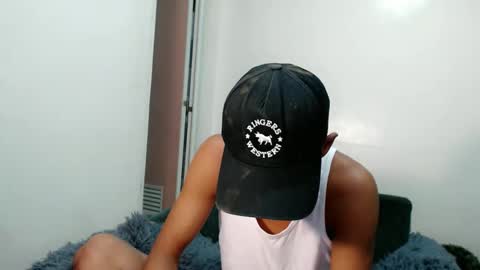 urdreamboy_clarin online show from June 2026 07:45:02 AM