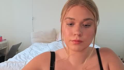 Snapshot of urfavcollegegirl chatting on February 2025 11:10:02 PM Maryia Kay online show from February 2025 11:10:02 PM