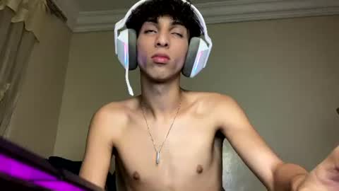 urfavtwinkx21 online show from July 2026 12:16:02 AM