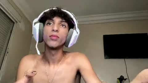 urfavtwinkx21 online show from July 2026 12:52:02 AM