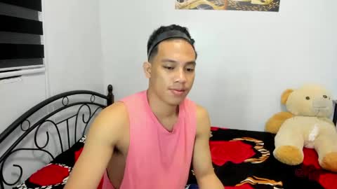 urfucker_vinz online show from April 2026 12:47:02 PM