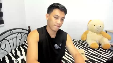 urfucker_vinz online show from May 2026 01:16:02 PM