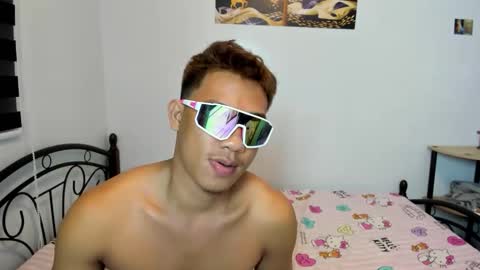 urfucker_vinz online show from June 2026 03:25:01 PM