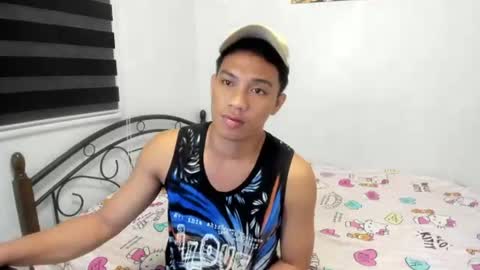 urfucker_vinz online show from June 2026 12:24:02 PM
