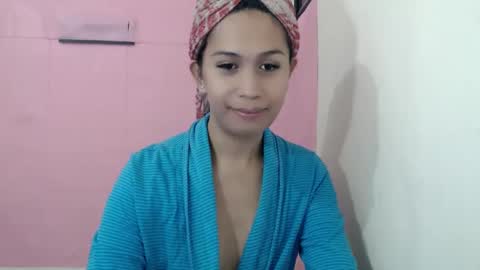 Snapshot of urgirlnabyx chatting on December 2024 01:38:02 AM Call me naby online show from December 2024 01:38:02 AM