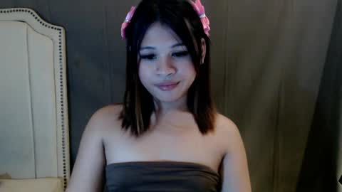 urgoddessawoman_xvx online show from July 2026 05:15:02 PM
