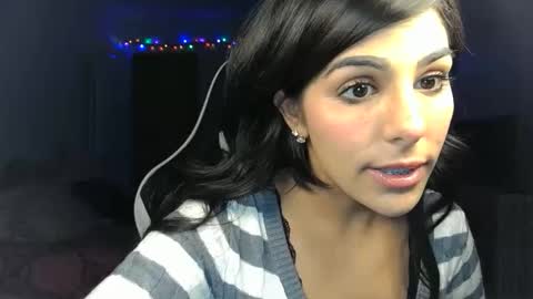 Snapshot of urgoddessmarla chatting on November 2025 03:07:01 AM Goddess Marla online show from November 2025 03:07:01 AM