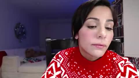 Snapshot of urgoddessmarla chatting on December 2025 03:27:02 AM Goddess Marla online show from December 2025 03:27:02 AM