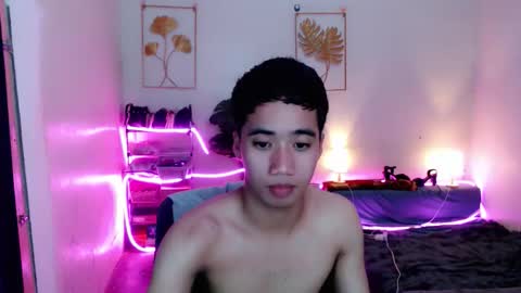 Snapshot of urguy_habibi chatting on December 2025 08:43:01 AM Bib online show from December 2025 08:43:01 AM