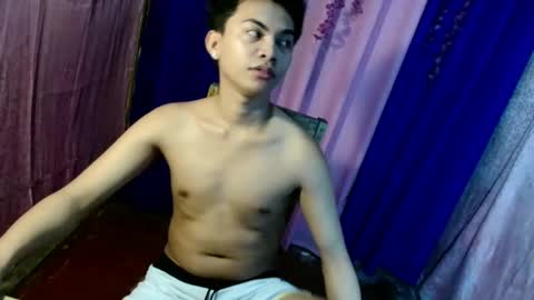 urguy_marco online show from December 2025 11:59:02 AM