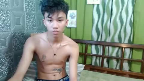 Snapshot of urguy_xian chatting on December 2024 06:23:02 AM xian online show from December 2024 06:23:02 AM