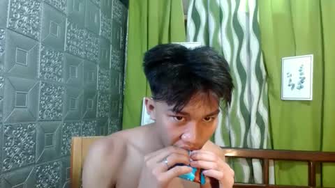 Snapshot of urguy_xian chatting on January 2025 03:43:01 AM xian online show from January 2025 03:43:01 AM