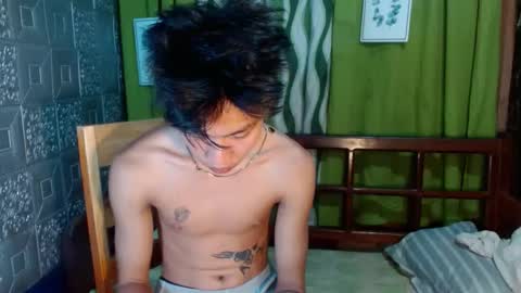 Snapshot of urguy_xian chatting on February 2025 04:15:02 AM xian online show from February 2025 04:15:02 AM