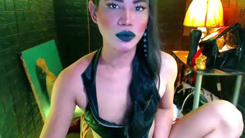 Snapshot of urhardcockqueenxxx chatting on July 2026 04:54:02 PM queen norelle online show from July 2026 04:54:02 PM