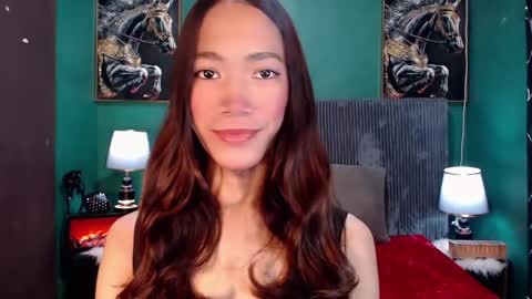 Snapshot of urhot_athena chatting on April 2026 10:52:01 AM urhot_athena online show from April 2026 10:52:01 AM