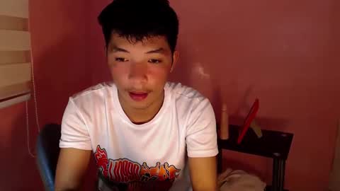 Snapshot of urhotethanxx chatting on January 2025 05:12:02 PM Ethan online show from January 2025 05:12:02 PM