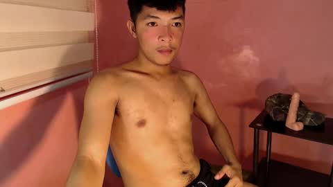 Snapshot of urhotethanxx chatting on January 2025 11:00:01 AM Ethan online show from January 2025 11:00:01 AM